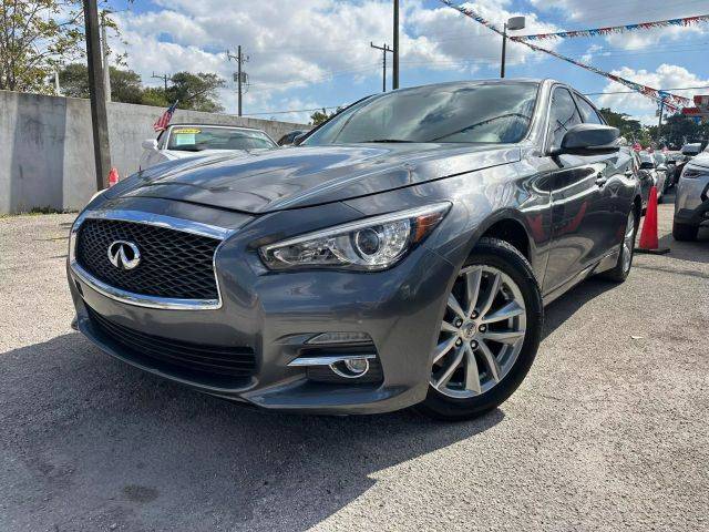 2016 Infiniti Q50 2.0t Premium RWD photo