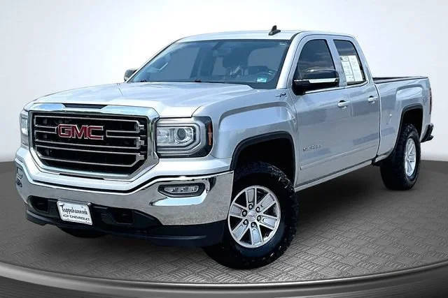 2016 GMC Sierra 1500 SLE 4WD photo