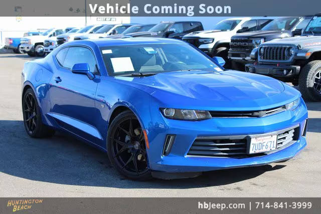 2016 Chevrolet Camaro 1LT RWD photo