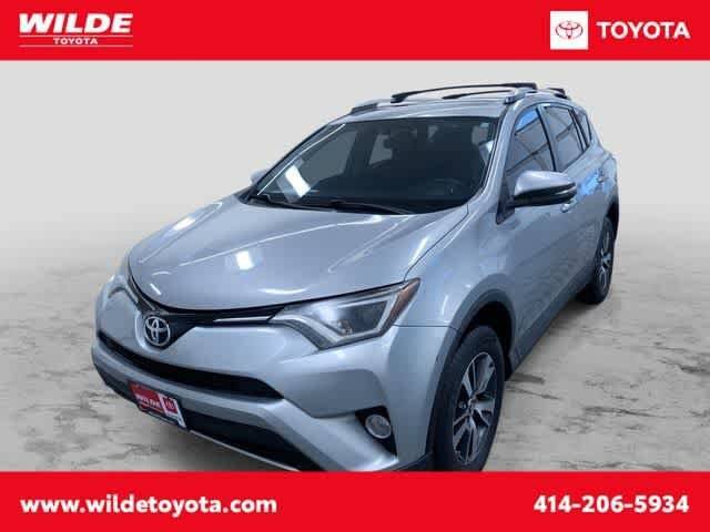 2016 Toyota RAV4 XLE FWD photo
