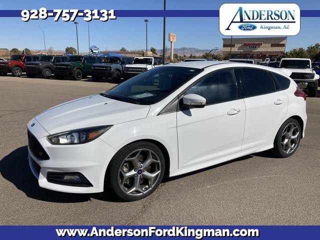 2016 Ford Focus ST FWD photo