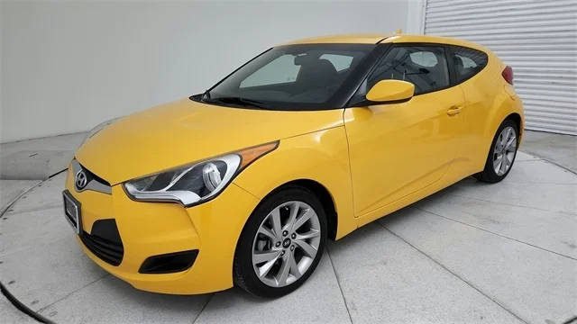 2016 Hyundai Veloster  FWD photo