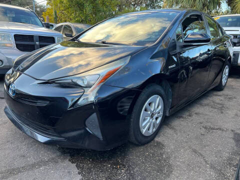 2016 Toyota Prius Two FWD photo