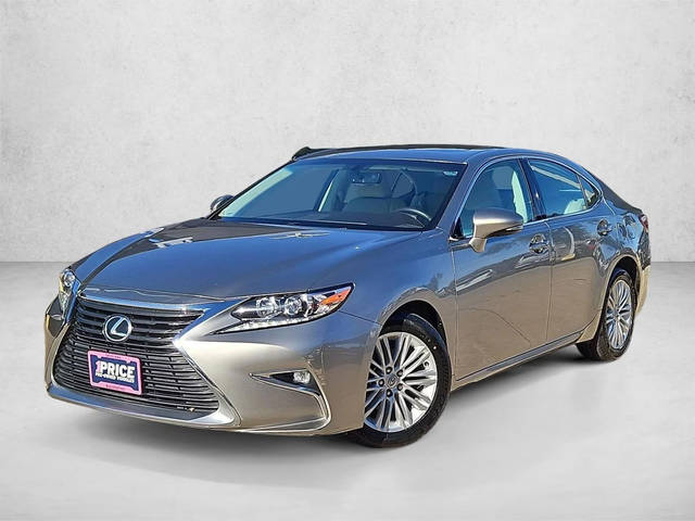 2016 Lexus ES  FWD photo