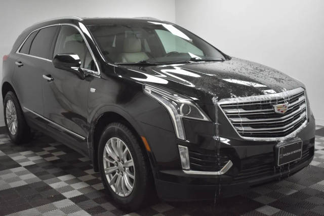 2017 Cadillac XT5 FWD FWD photo