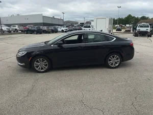 2016 Chrysler 200 Limited Platinum FWD photo