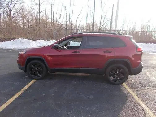 2016 Jeep Cherokee Altitude 4WD photo