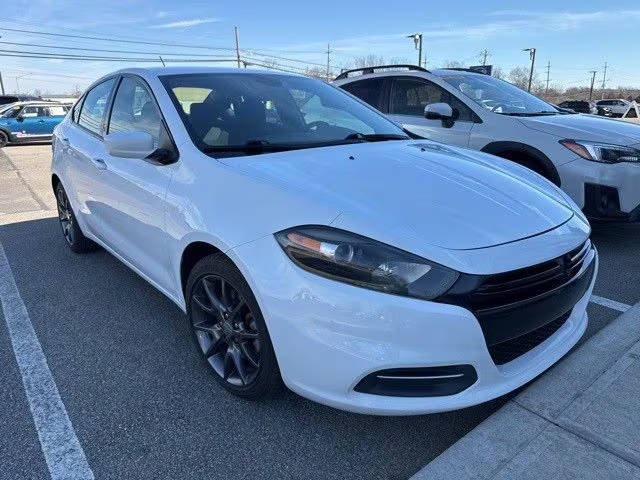 2016 Dodge Dart SE FWD photo