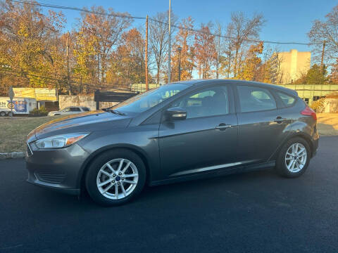 2016 Ford Focus SE FWD photo