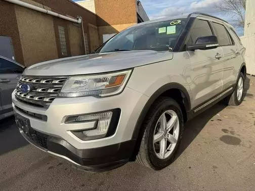 2016 Ford Explorer XLT 4WD photo