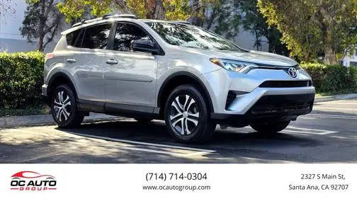 2016 Toyota RAV4 LE FWD photo