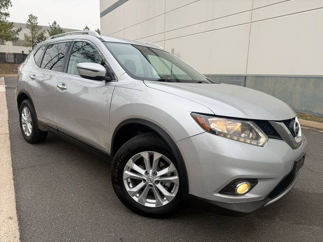 2016 Nissan Rogue SV FWD photo