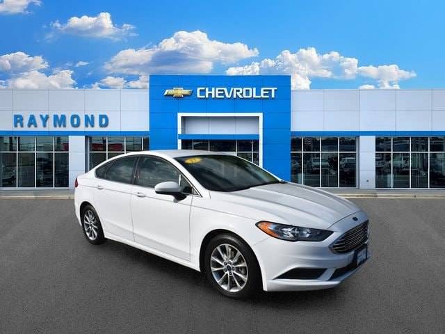 2017 Ford Fusion SE FWD photo