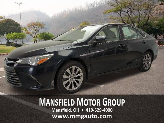 2016 Toyota Camry XLE FWD photo