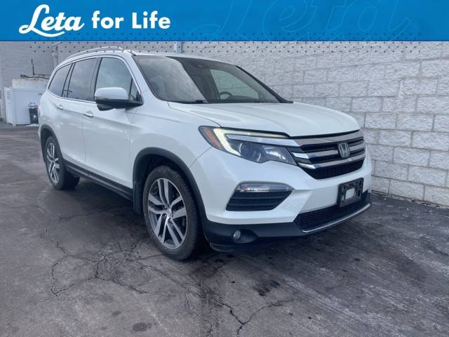 2016 Honda Pilot Touring AWD photo