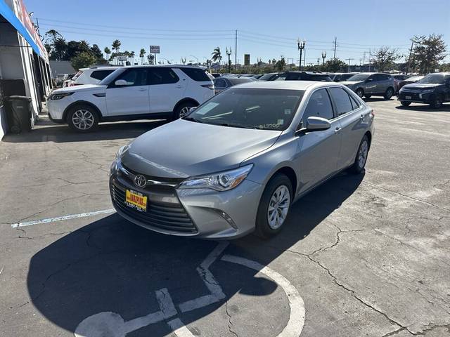 2016 Toyota Camry LE FWD photo