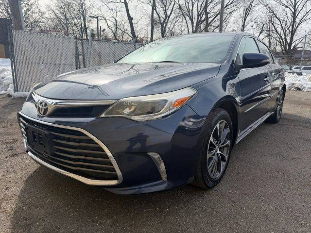 2016 Toyota Avalon XLE Premium FWD photo