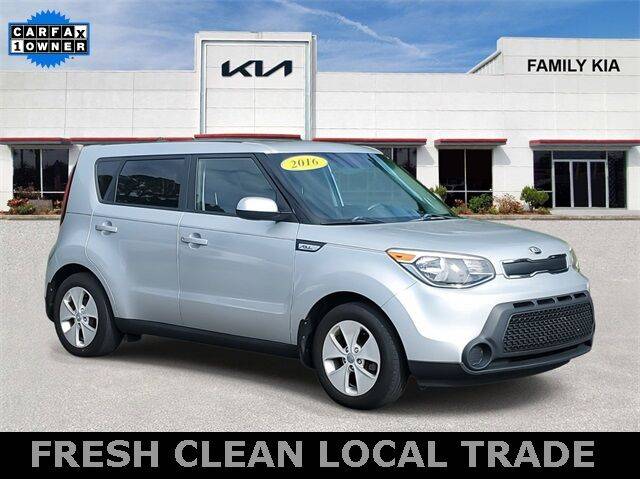 2016 Kia Soul Base FWD photo