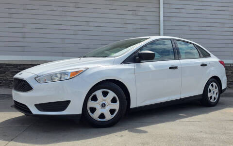 2016 Ford Focus S FWD photo