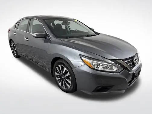 2016 Nissan Altima 2.5 SV FWD photo
