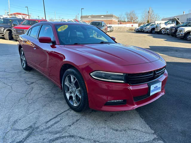 2016 Dodge Charger SXT AWD photo