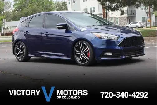 2016 Ford Focus ST FWD photo