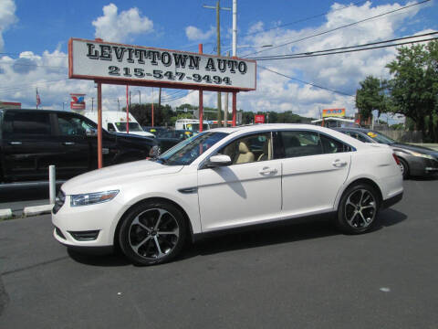 2016 Ford Taurus SEL FWD photo