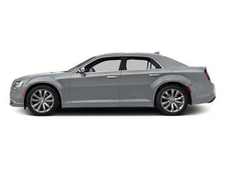 2016 Chrysler 300 300C Platinum RWD photo