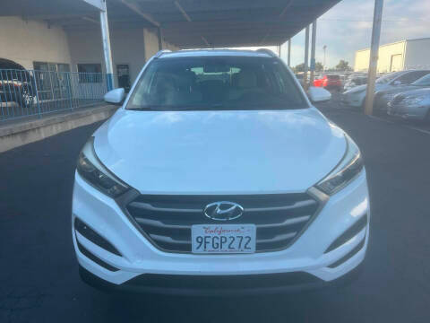 2016 Hyundai Tucson SE FWD photo