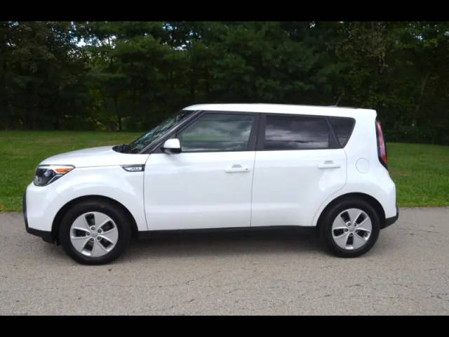 2016 Kia Soul Base FWD photo