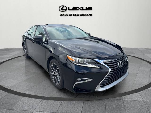 2016 Lexus ES FWD photo
