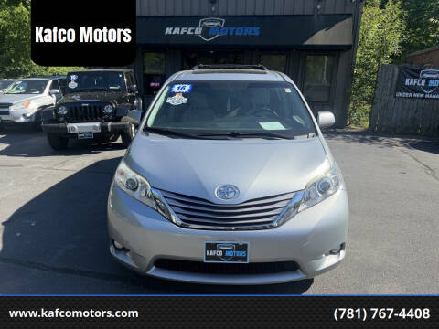 2016 Toyota Sienna XLE AWD photo