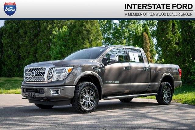 2016 Nissan Titan XD Platinum Reserve 4WD photo