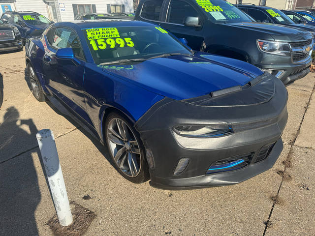 2016 Chevrolet Camaro 1LT RWD photo