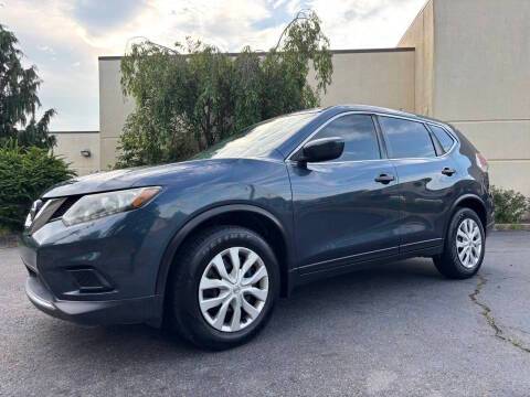 2016 Nissan Rogue S FWD photo