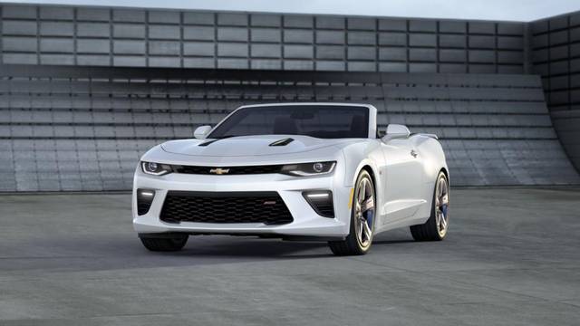 2016 Chevrolet Camaro 2SS RWD photo