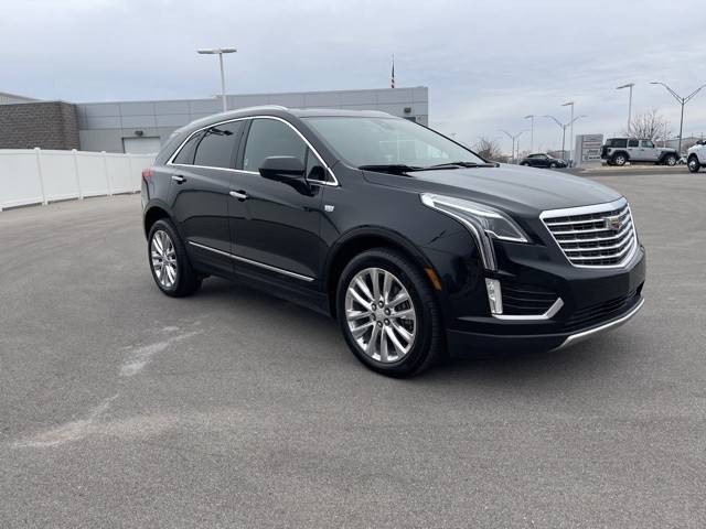 2017 Cadillac XT5 Platinum AWD AWD photo