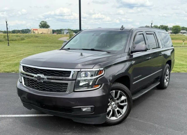 2016 Chevrolet Suburban LT 4WD photo