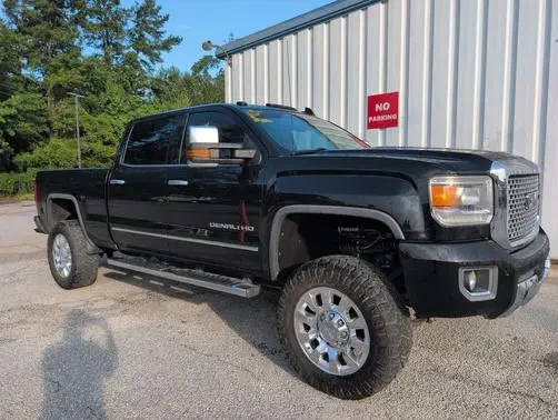2016 GMC Sierra 2500HD Denali 4WD photo