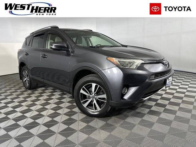 2016 Toyota RAV4 XLE AWD photo