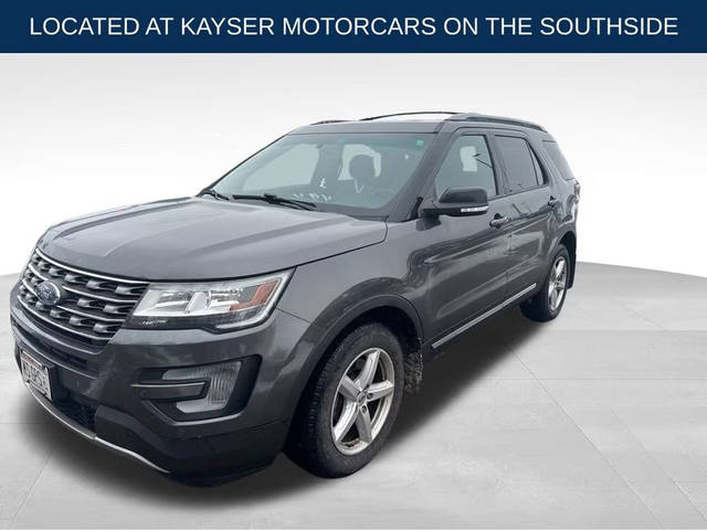 2016 Ford Explorer XLT 4WD photo