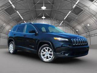 2015 Jeep Cherokee Latitude FWD photo