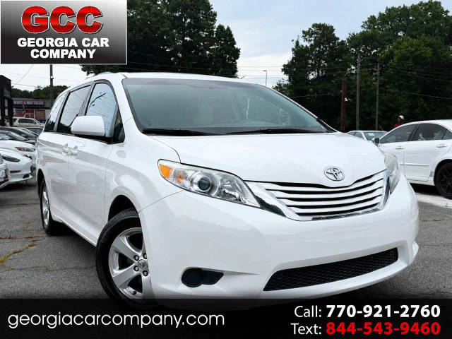 2015 Toyota Sienna LE FWD photo