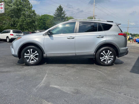 2016 Toyota RAV4 LE AWD photo