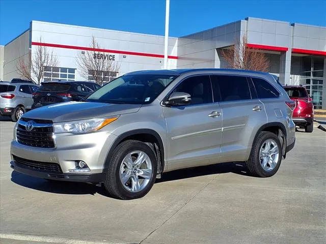 2016 Toyota Highlander Limited AWD photo