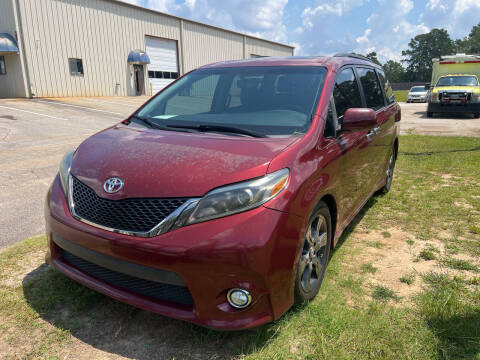 2016 Toyota Sienna SE FWD photo