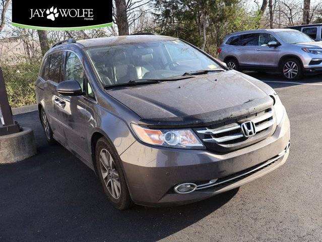2016 Honda Odyssey Touring Elite FWD photo