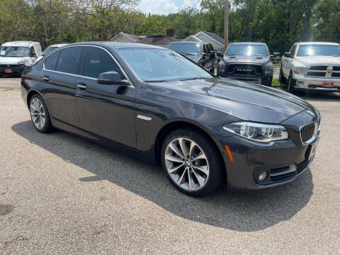 2016 BMW 5 Series 528i xDrive AWD photo