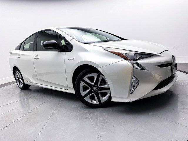 2016 Toyota Prius Three Touring FWD photo