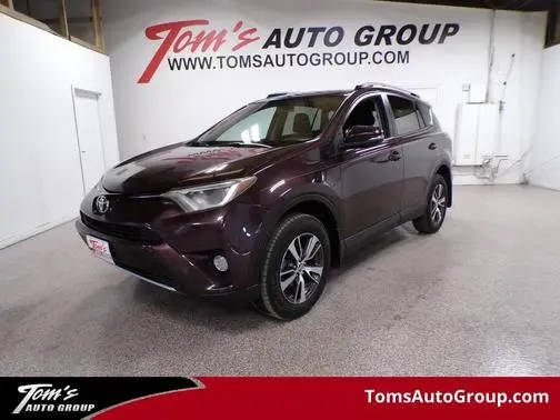2016 Toyota RAV4 XLE AWD photo
